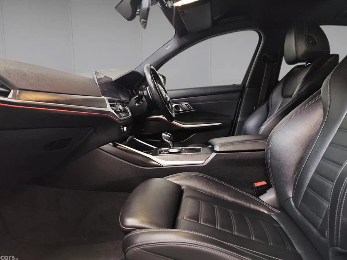 BMW 3-Series Saloon, Diesel, 2019, White