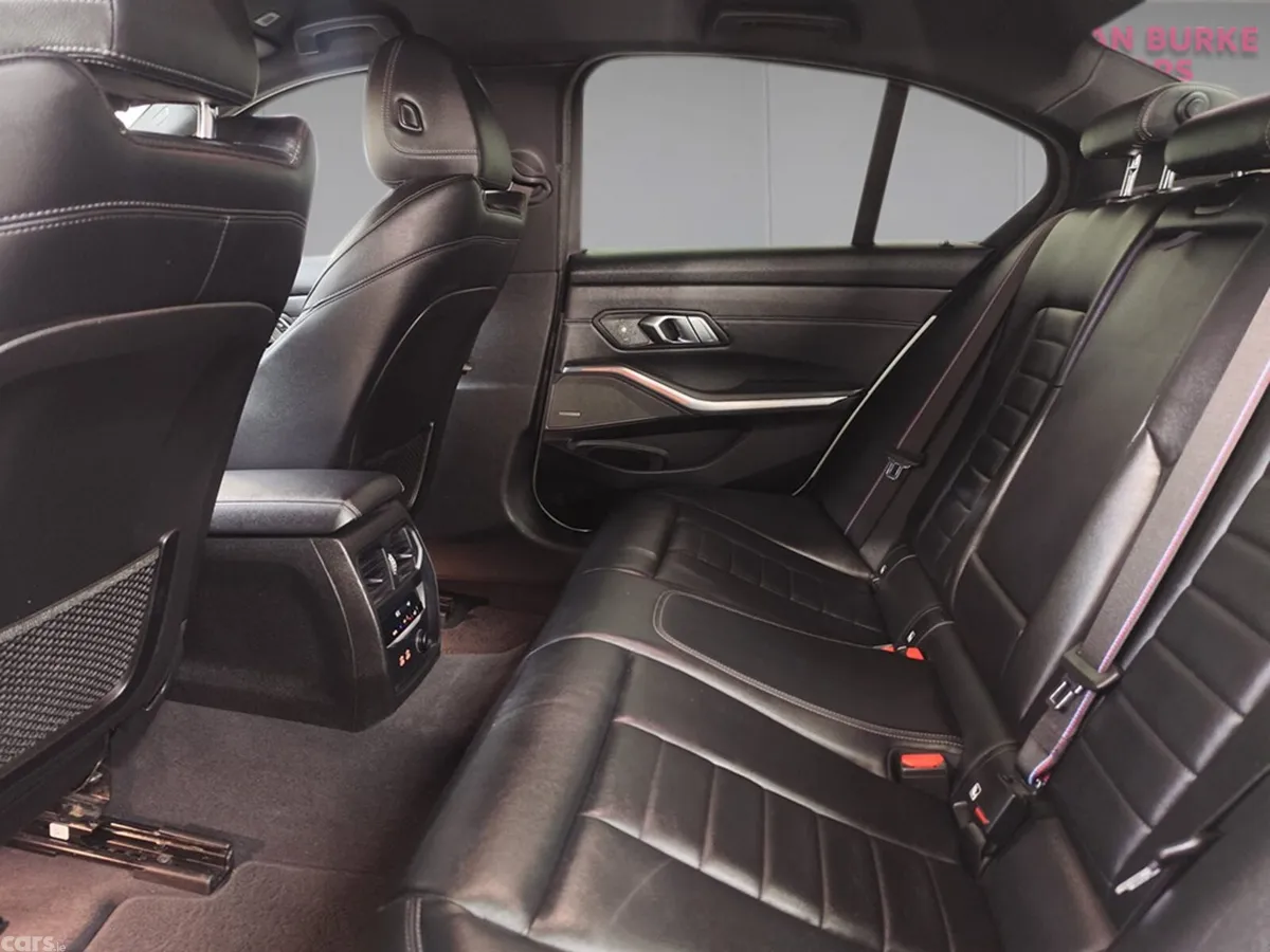 BMW 3-Series Saloon, Diesel, 2019, White