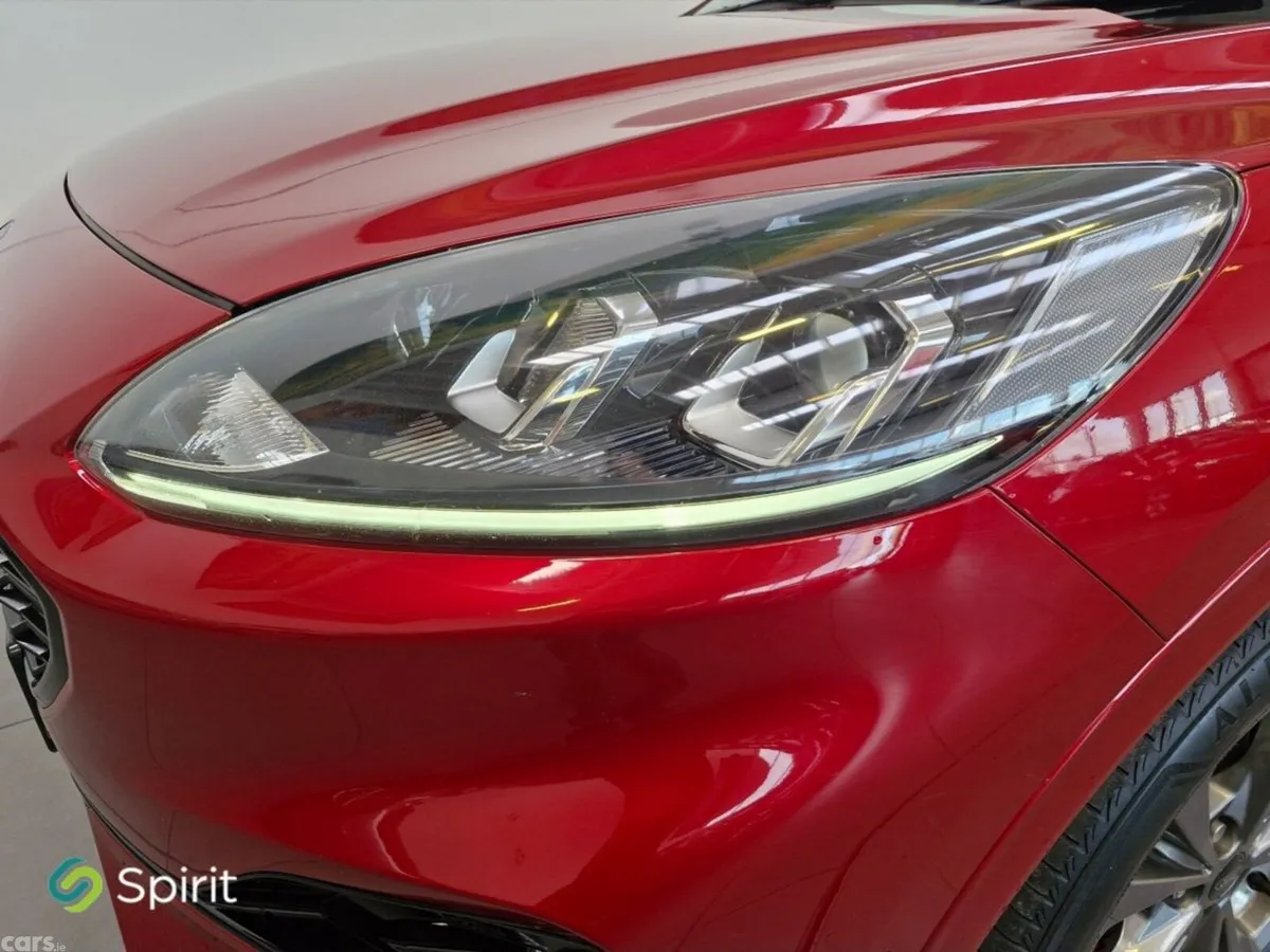 Ford Kuga SUV, Petrol Hybrid, 2022, Red
