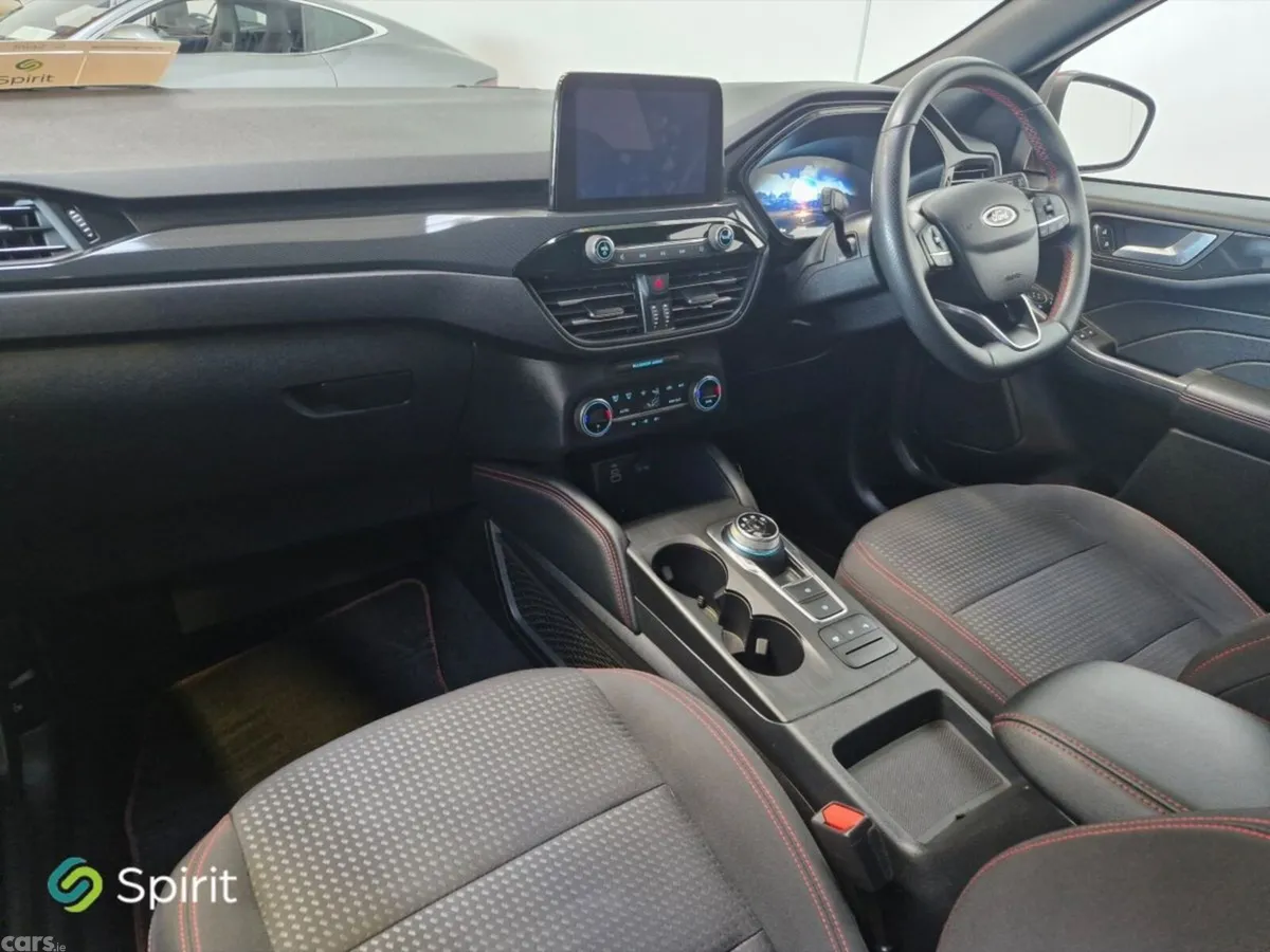 Ford Kuga SUV, Petrol Hybrid, 2022, Red