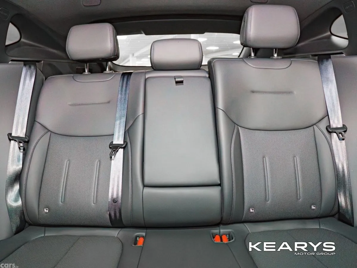 XPeng G6 Hatchback, Electric, 2026, Grey