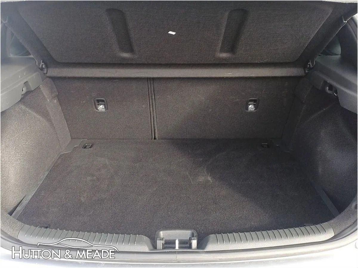 Hyundai i30 Hatchback, Petrol, 2025, Silver