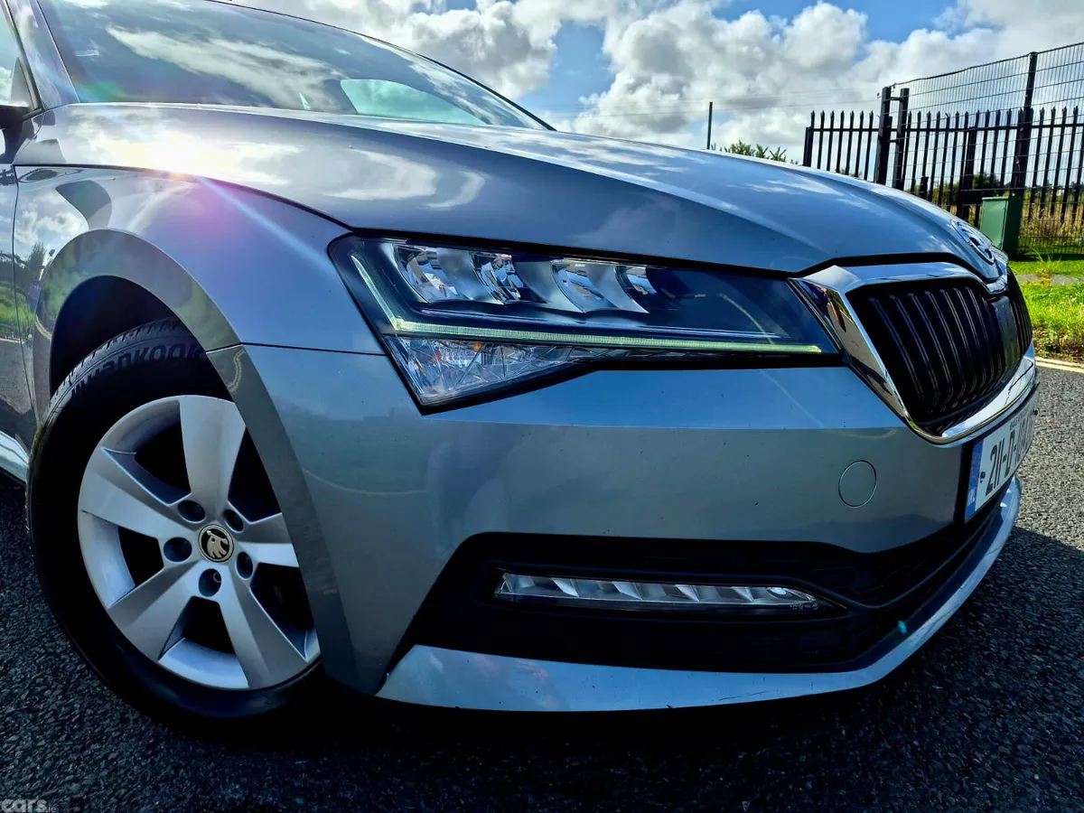 Skoda Superb Saloon, Diesel, 2021, Grey