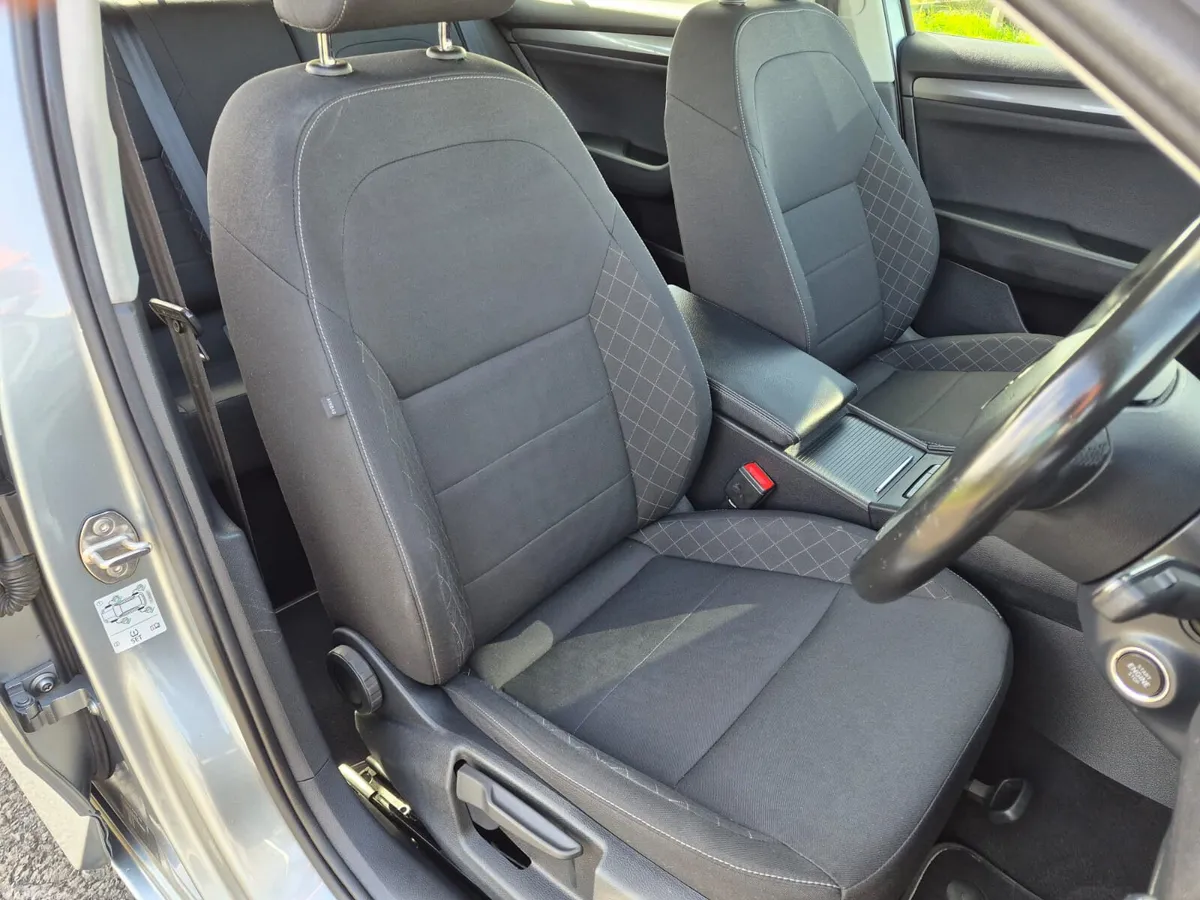 Skoda Superb Saloon, Diesel, 2021, Grey