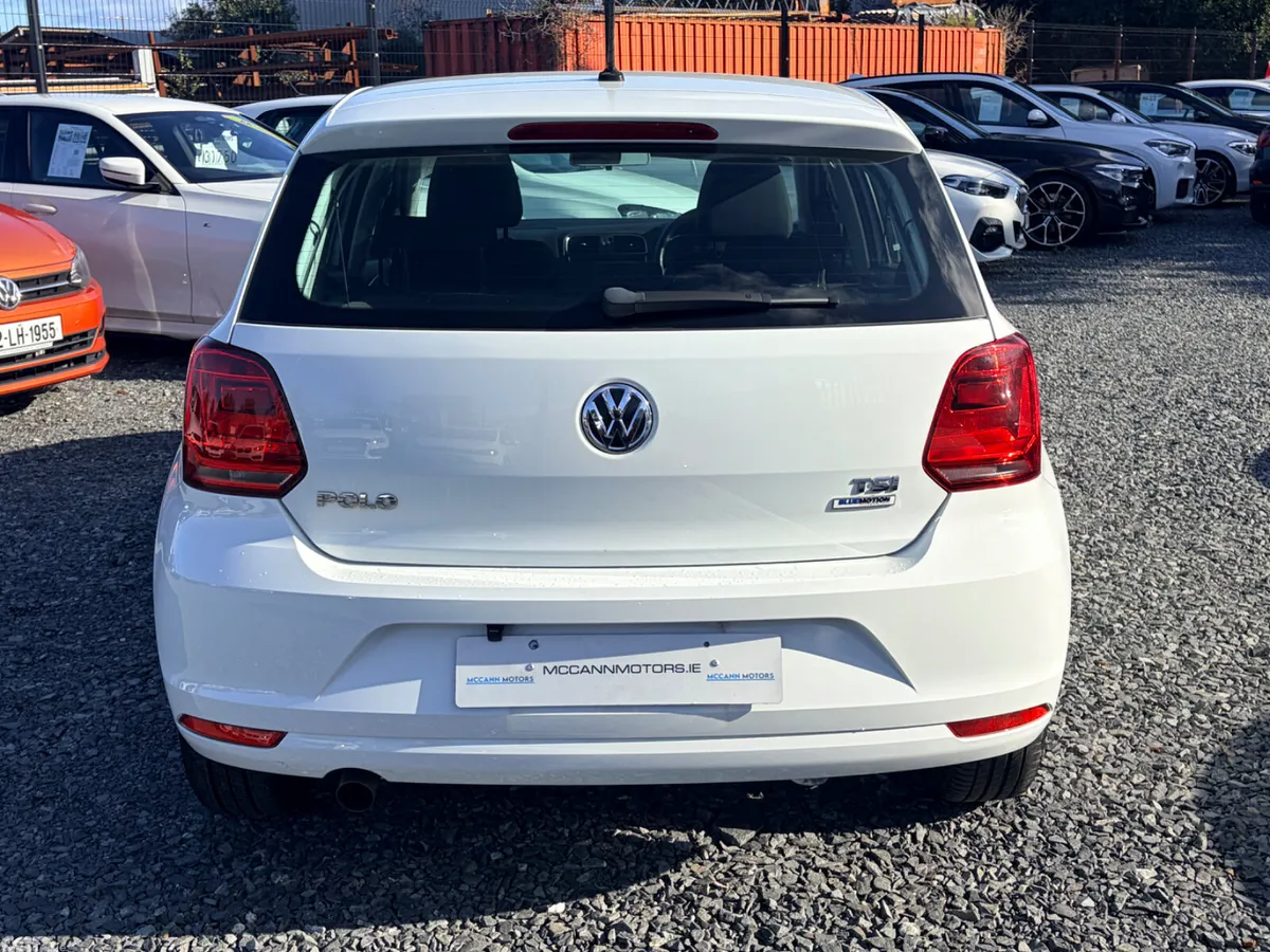 Volkswagen Polo Hatchback, Petrol, 2017, White