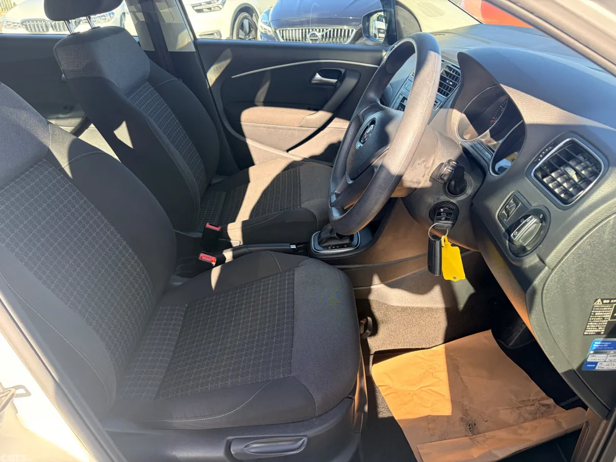 Volkswagen Polo Hatchback, Petrol, 2017, White