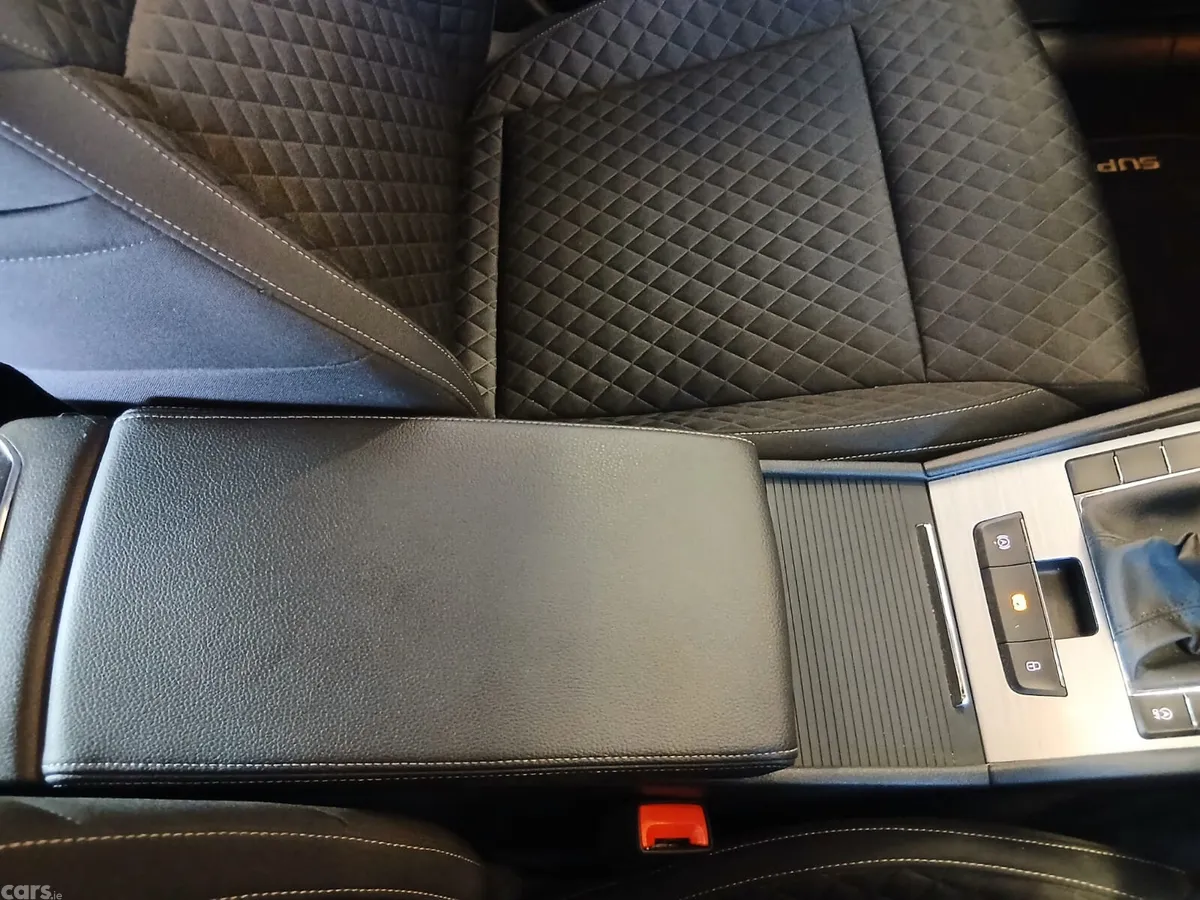 Skoda Superb Saloon, Diesel, 2022, Blue