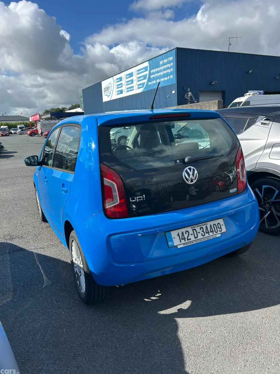 Volkswagen up! Hatchback, Petrol, 2014, Blue