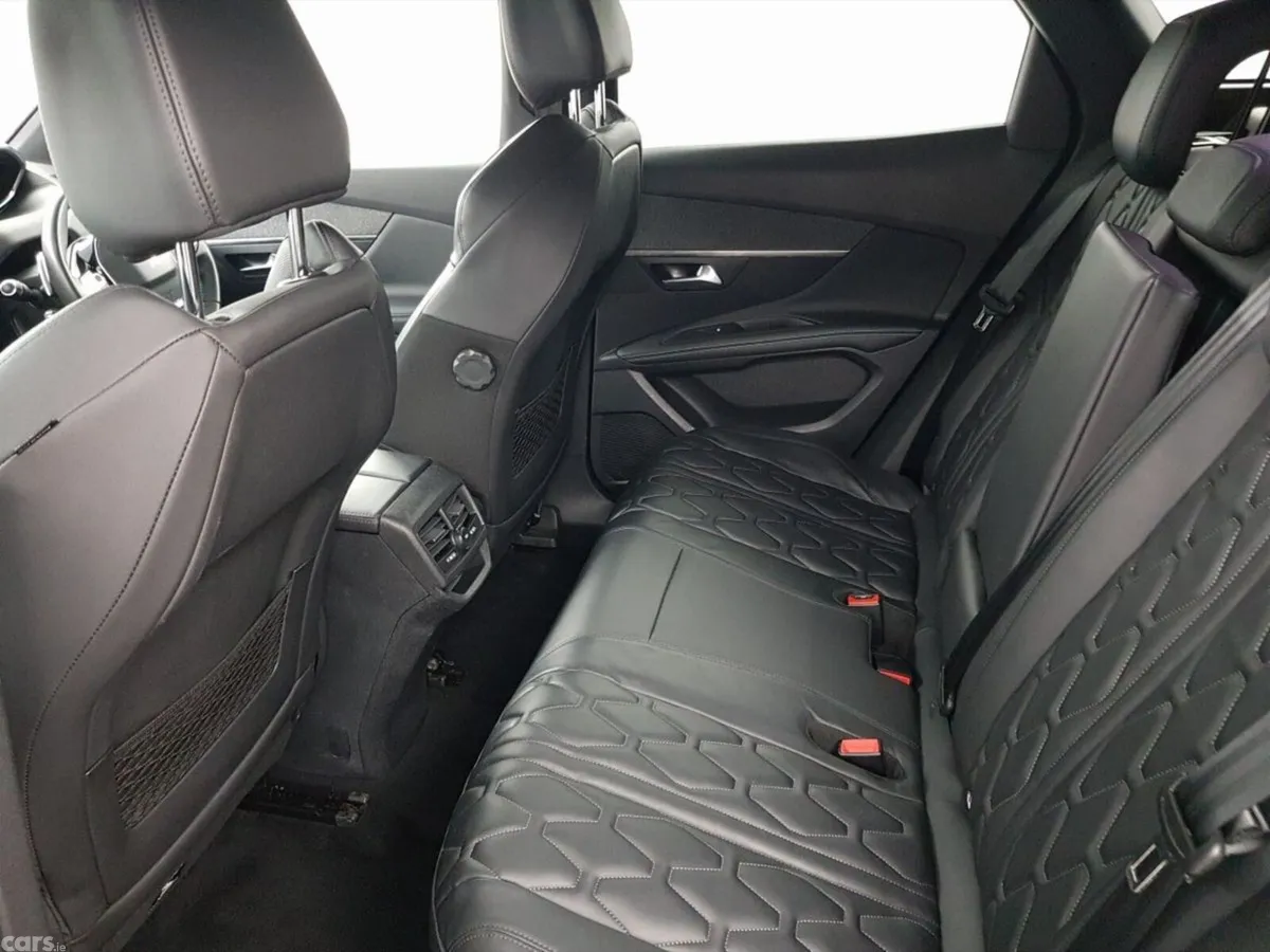 Peugeot 3008 SUV, Petrol Plug-in Hybrid, 2024, Blue