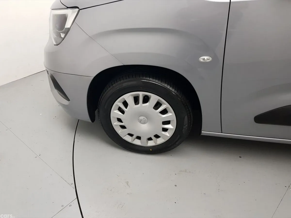 Opel Combo MPV, Diesel, 2022, Grey