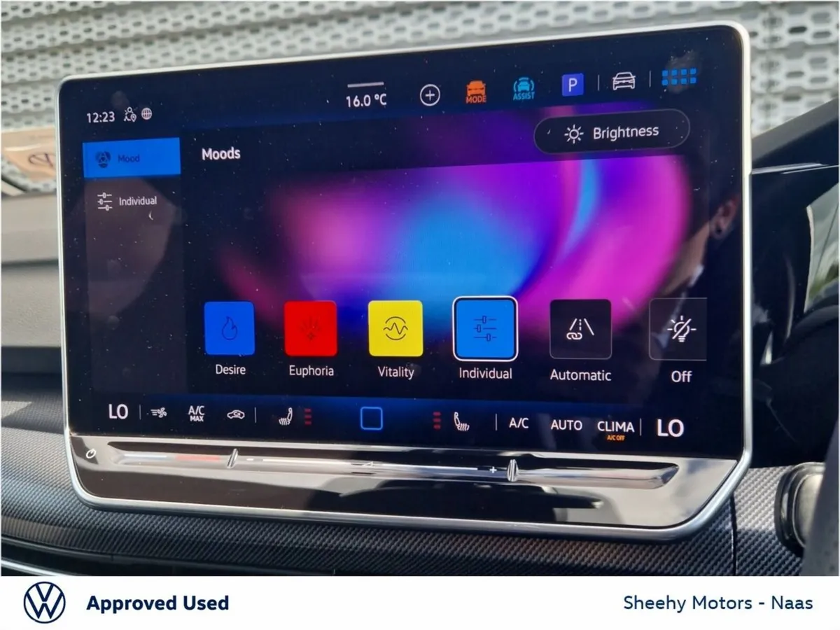 Volkswagen Golf Hatchback, Petrol, 2025, Blue