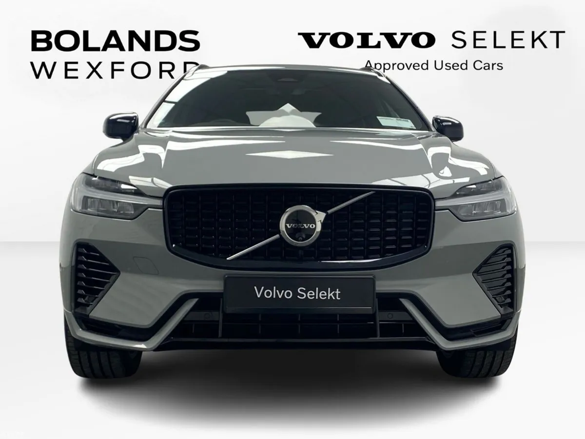 Volvo XC60 SUV, Petrol Plug-in Hybrid, 2025, Grey