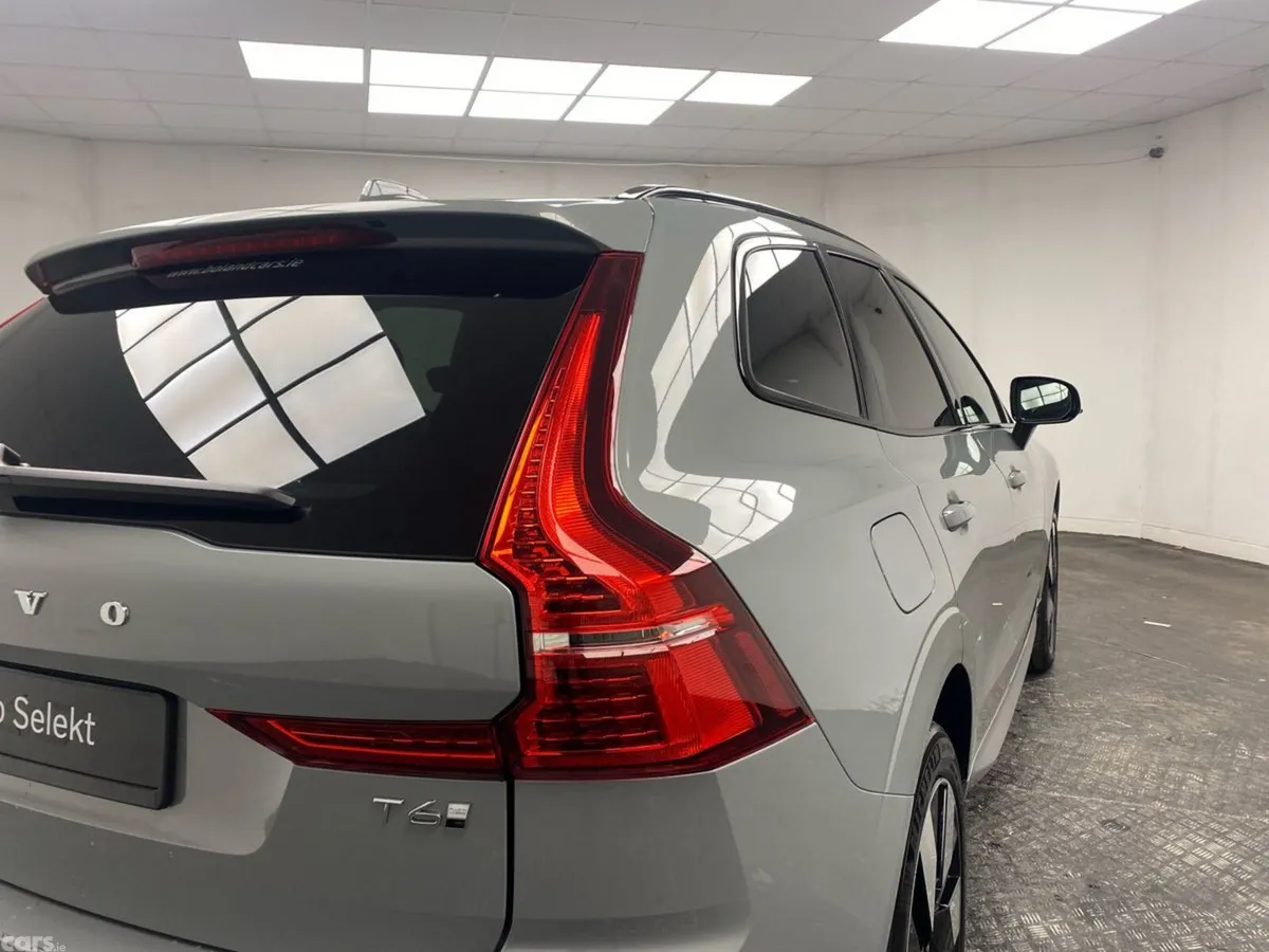 Volvo XC60 SUV, Petrol Plug-in Hybrid, 2025, Grey