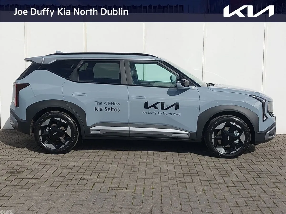 Kia Seltos SUV, Petrol, 2027, Grey