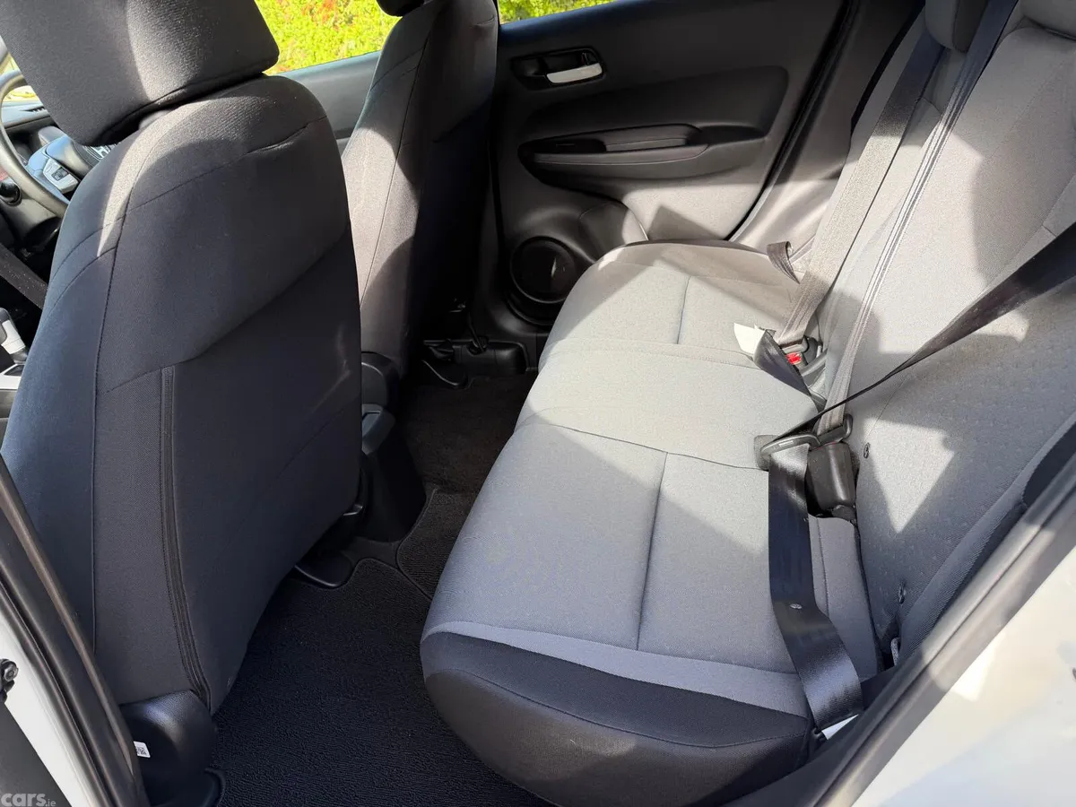 Honda Fit Hatchback, Petrol Hybrid, 2020, White