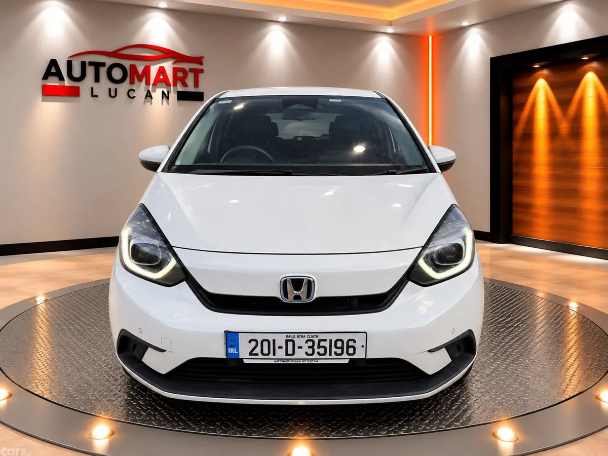 Honda Fit Hatchback, Petrol Hybrid, 2020, White