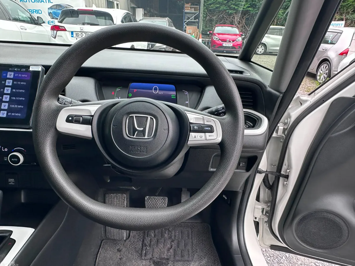 Honda Fit Hatchback, Petrol Hybrid, 2020, White