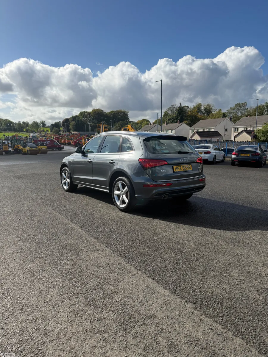 Audi Q5 SUV, Diesel, 2015, Grey