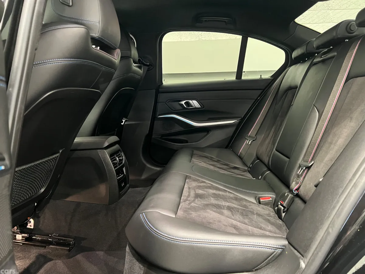 BMW 3-Series Saloon, Petrol Hybrid, 2023, Black