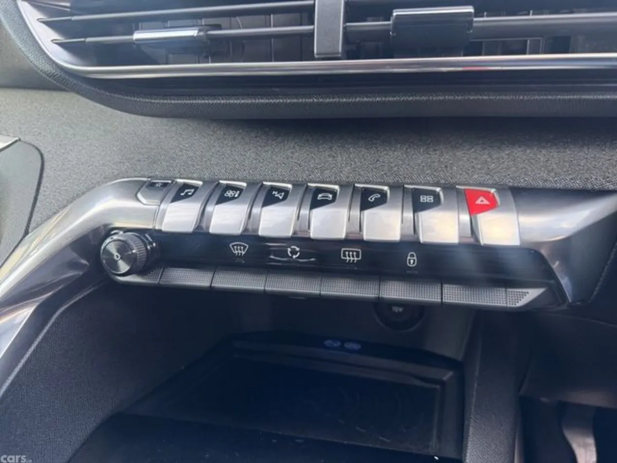 Peugeot 3008 Hatchback, Diesel, 2019, Grey
