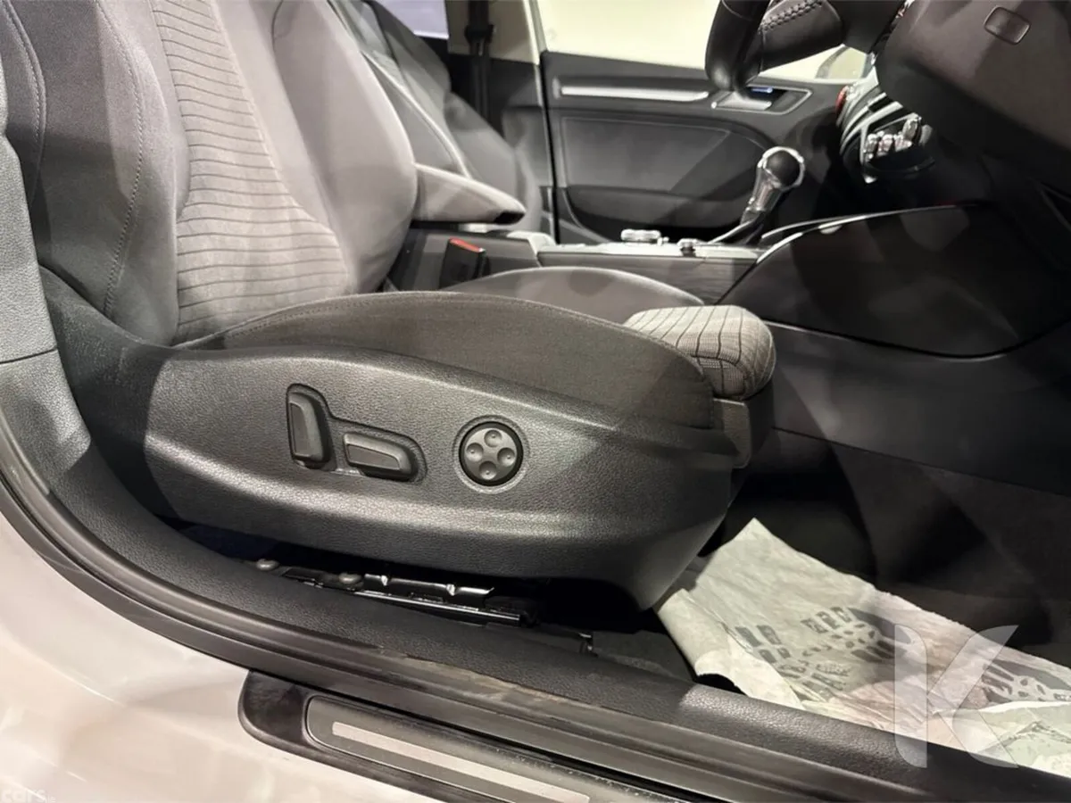 Audi A3 Hatchback, Petrol Plug-in Hybrid, 2017, White