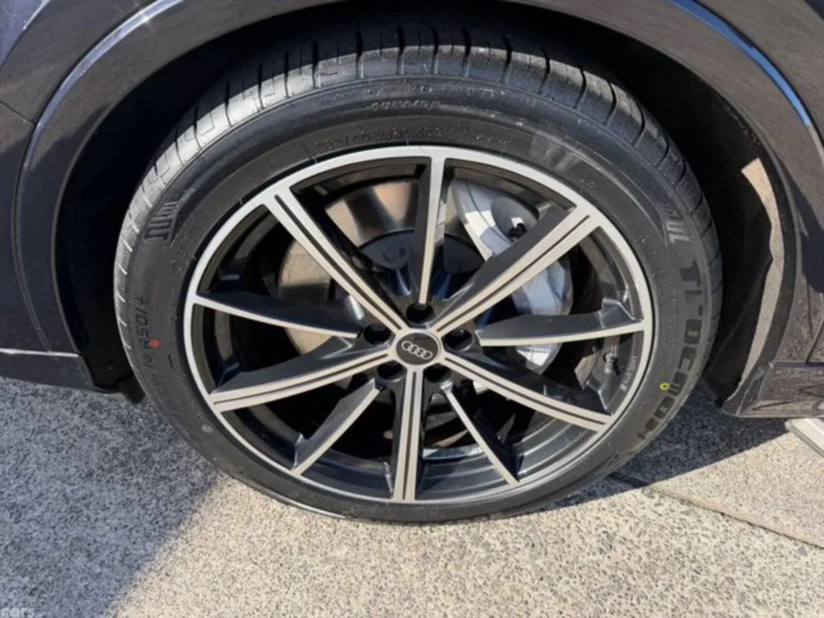 Audi Q7 SUV, Petrol Plug-in Hybrid, 2021, Black