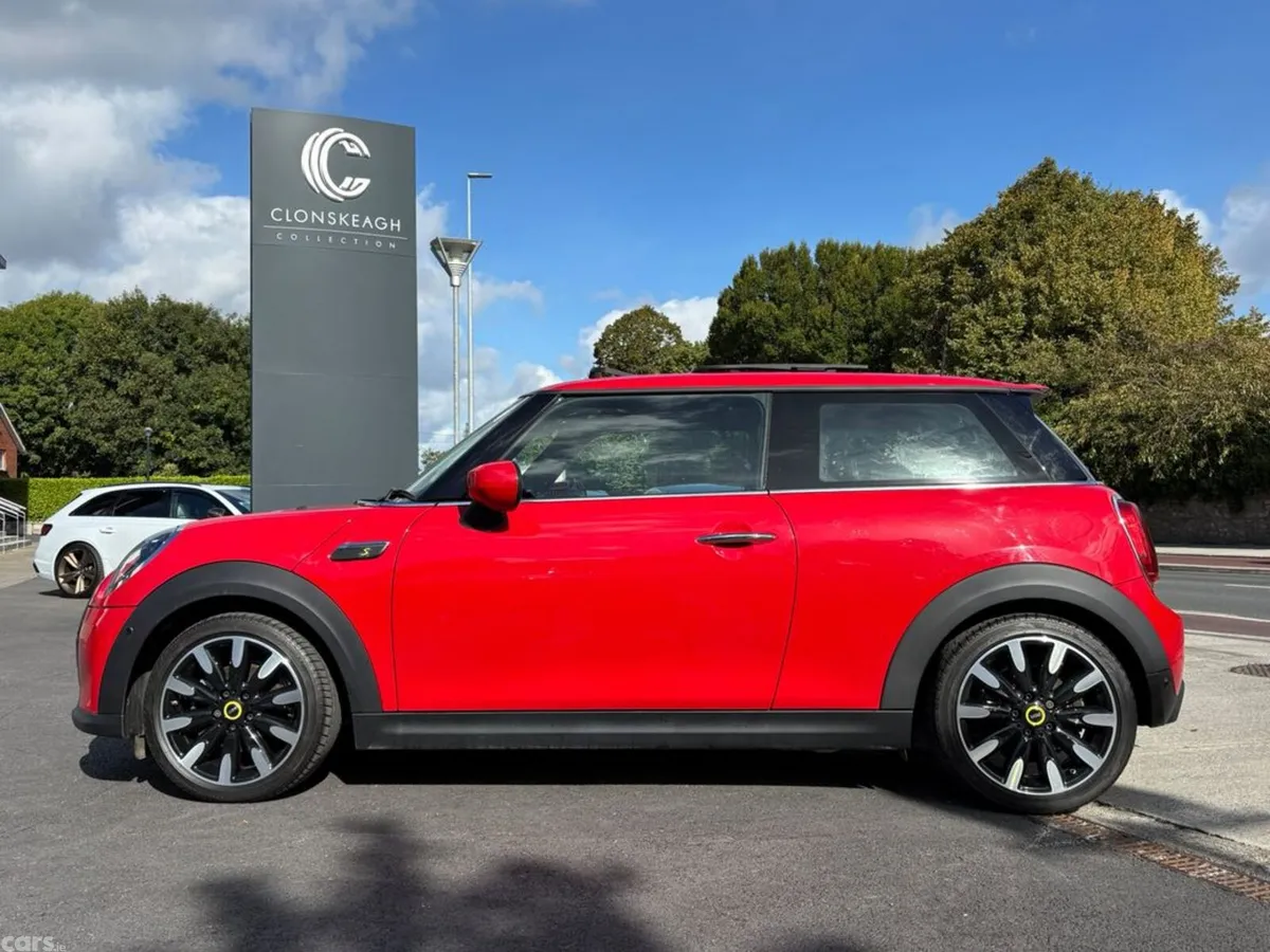Mini Cooper Hatchback, Electric, 2022, Red