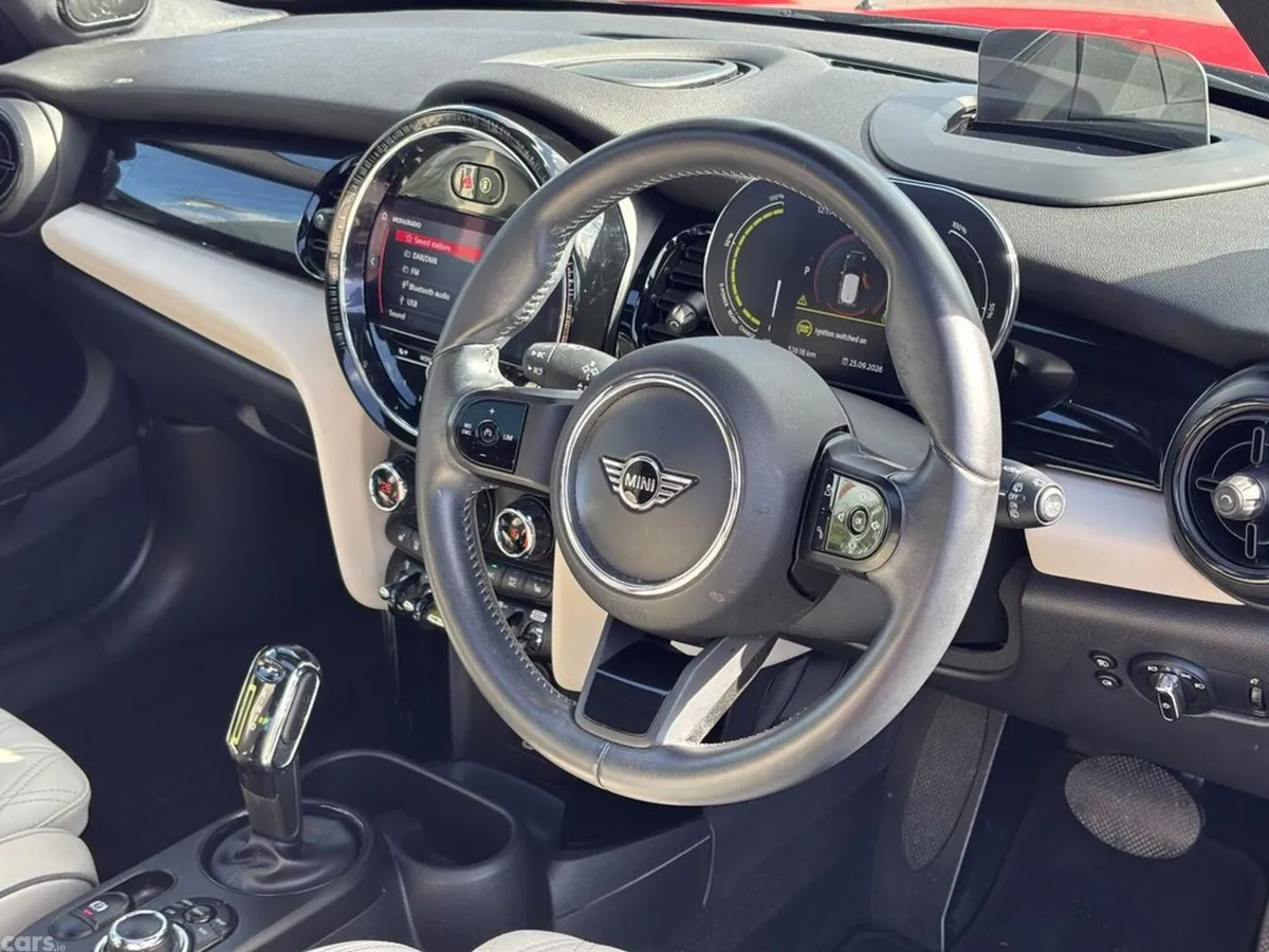 Mini Cooper Hatchback, Electric, 2022, Red