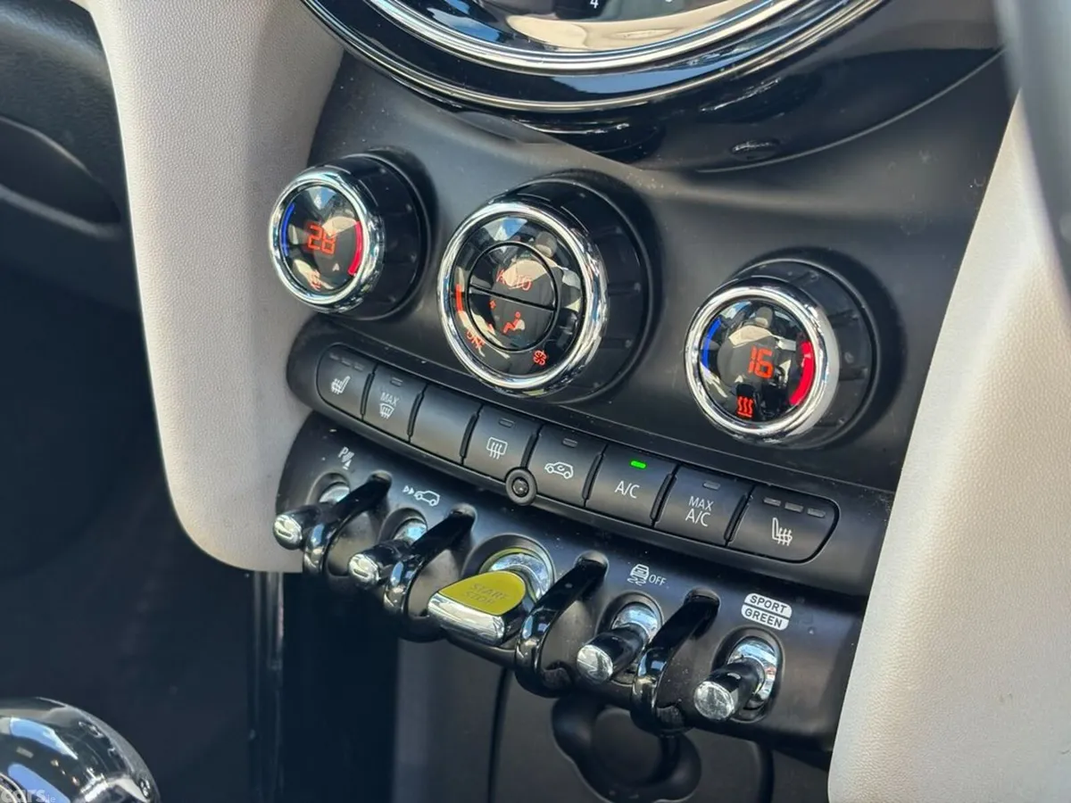 Mini Cooper Hatchback, Electric, 2022, Red