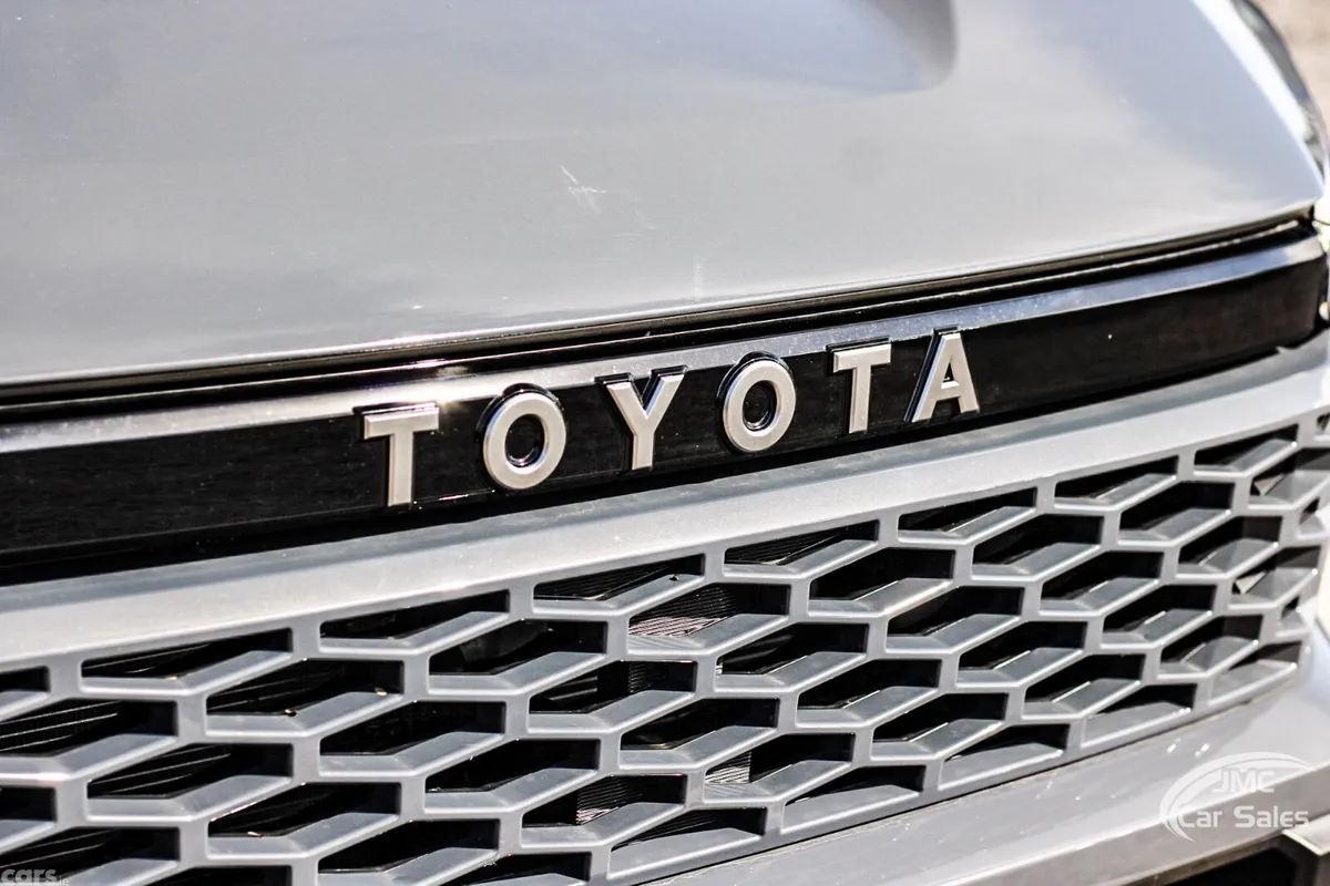 Toyota Hilux Pick Up, Diesel, 2026, Grey