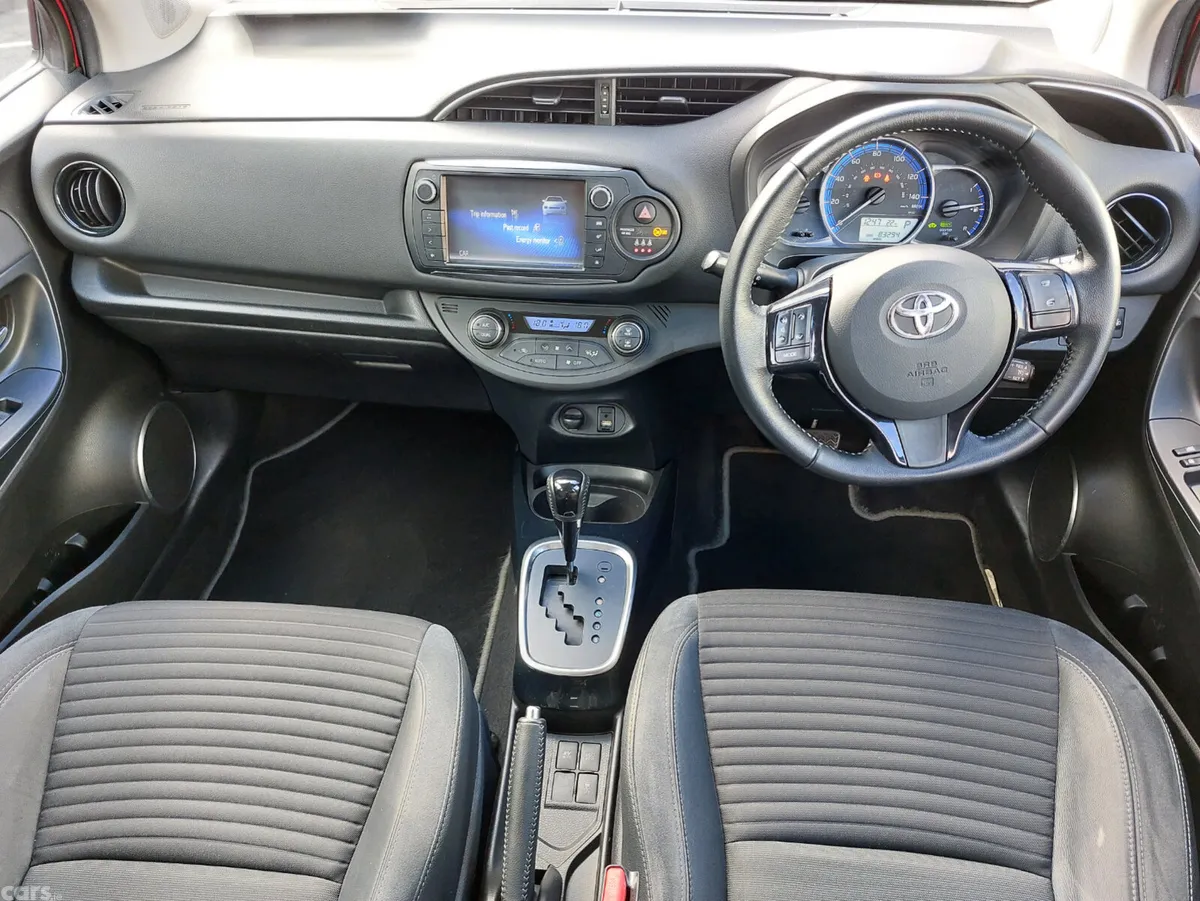 Toyota Yaris Hatchback, Petrol Hybrid, 2016, Red