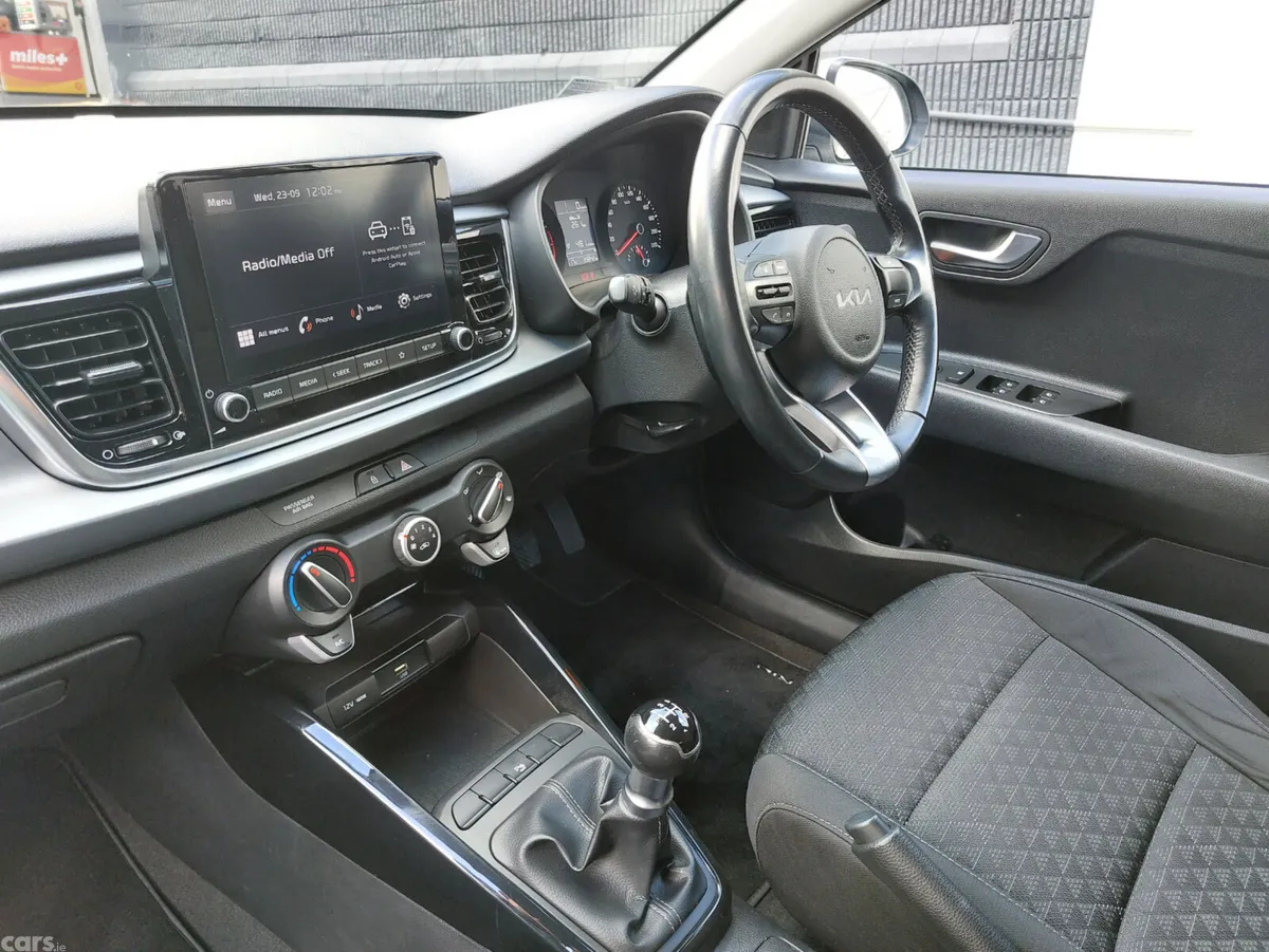Kia Rio Hatchback, Petrol, 2023, Grey