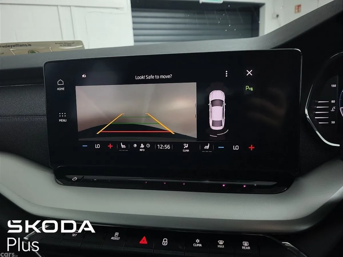 Skoda Octavia Saloon, Petrol, 2023, Grey