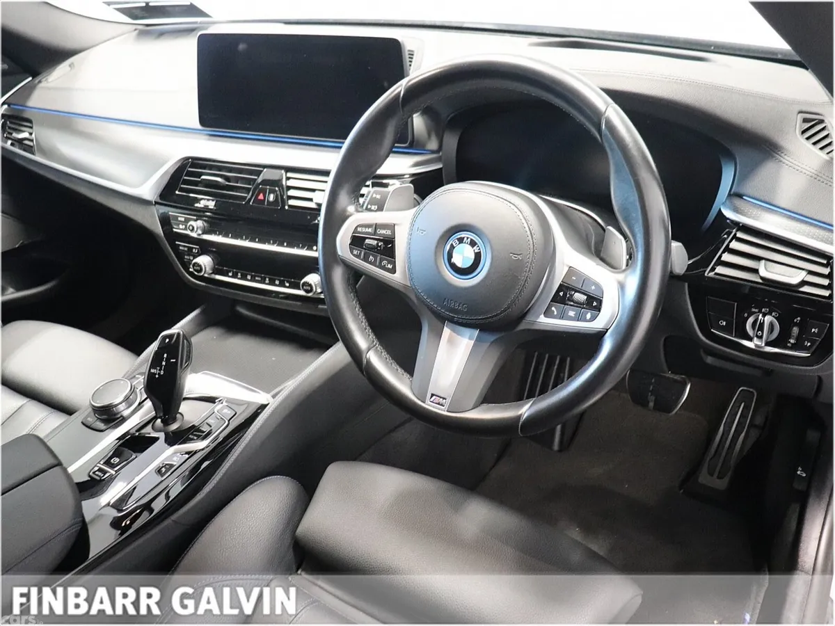 BMW 5-Series Estate, Petrol Plug-in Hybrid, 2023, Grey