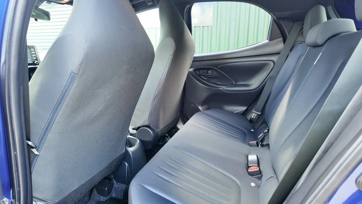 Toyota Yaris Hatchback, Petrol, 2022, Blue