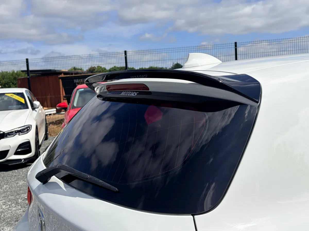 BMW 1-Series Hatchback, Diesel, 2017, White