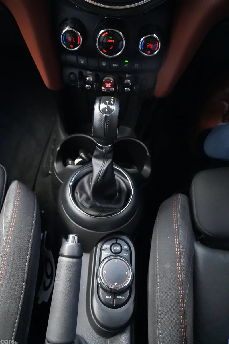 Mini Cooper Hatchback, Diesel, 2018, Blue