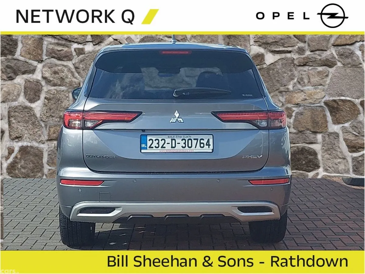 Mitsubishi Outlander SUV, Petrol Plug-in Hybrid, 2023, Silver