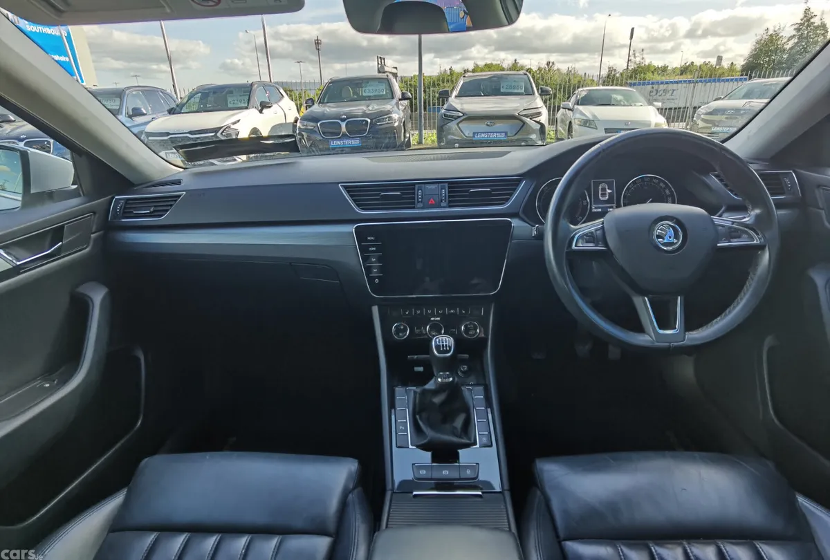 Skoda Superb Saloon, Diesel, 2018, Grey