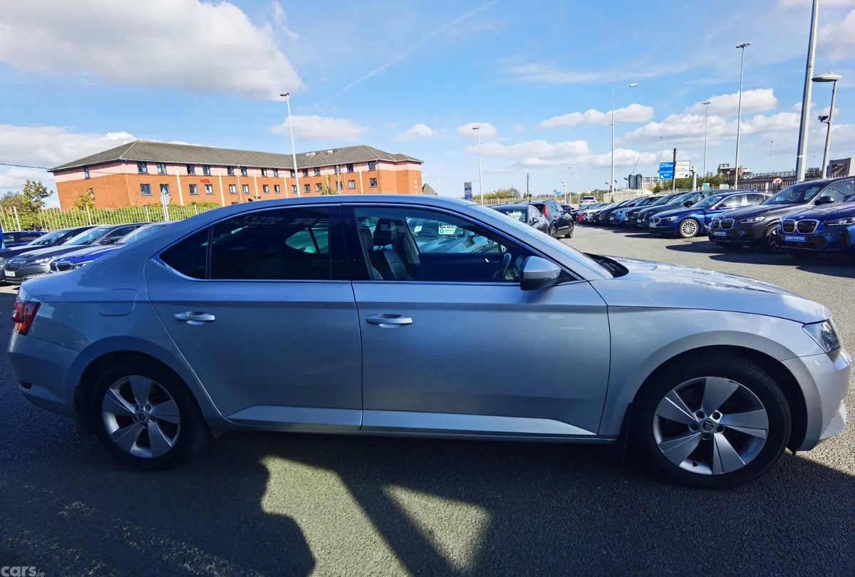 Skoda Superb Saloon, Diesel, 2018, Grey