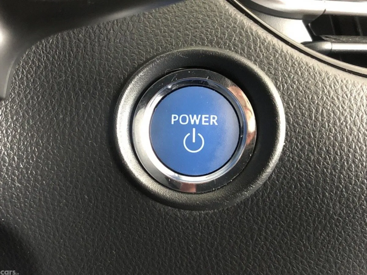 Toyota C-HR SUV, Petrol Hybrid, 2023, Silver