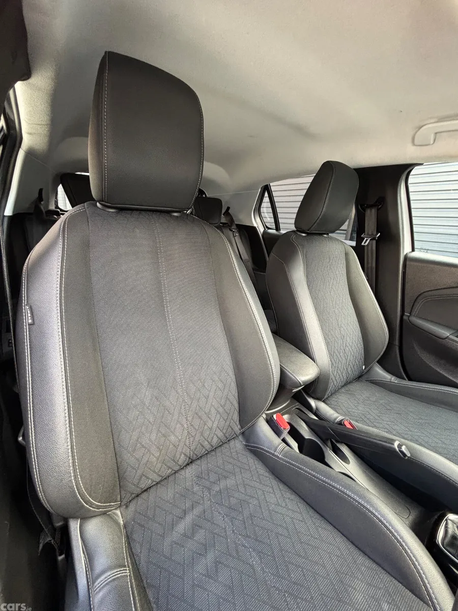 Opel Corsa Hatchback, Petrol, 2023, Grey