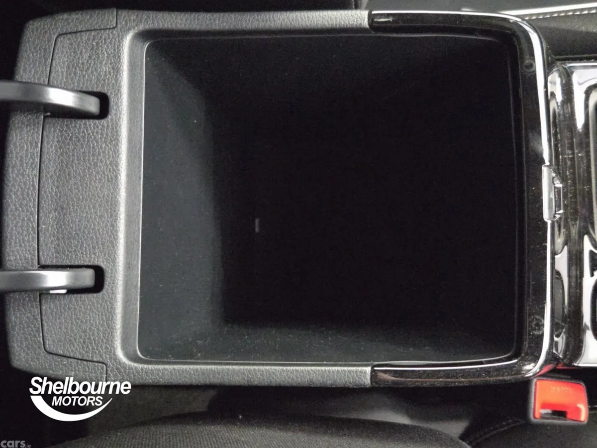 Kia XCeed Hatchback, Petrol, 2026, Red