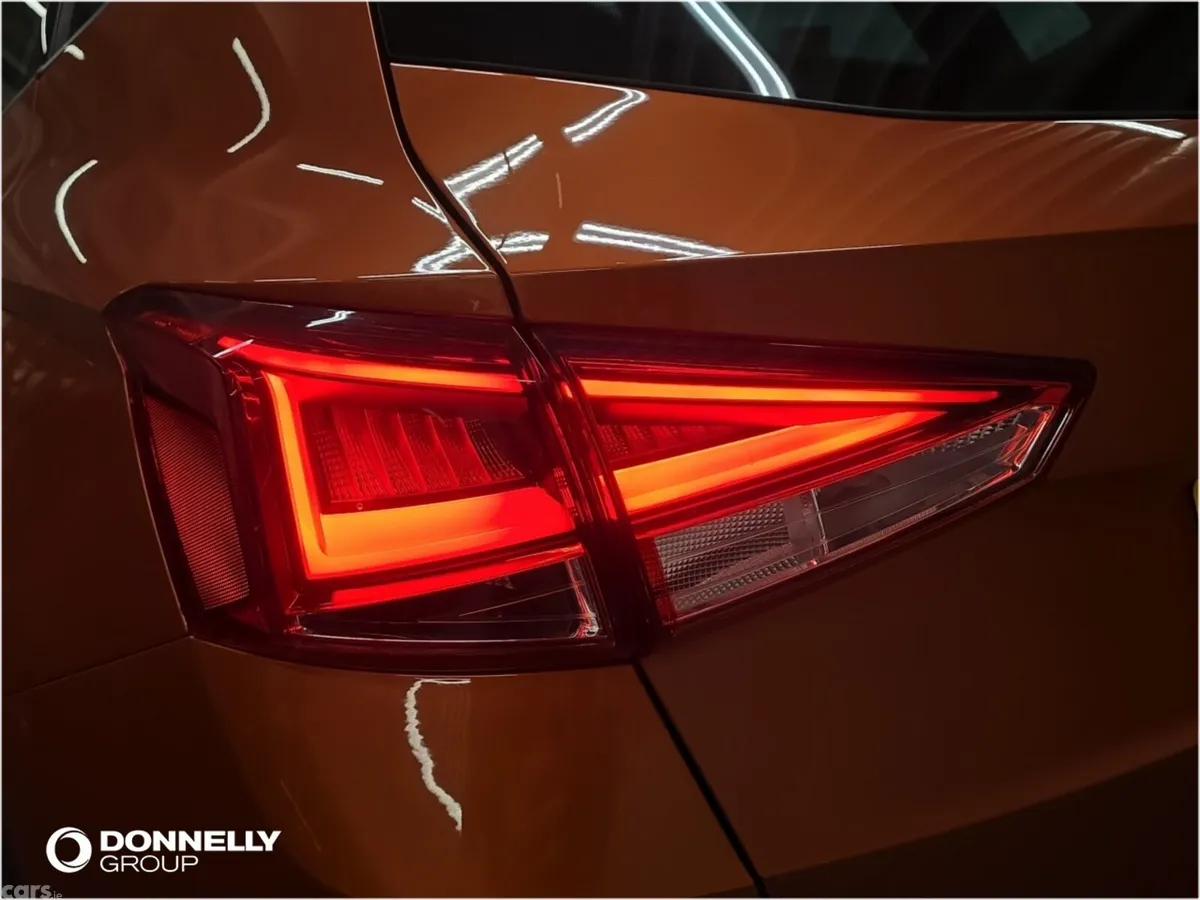 SEAT Arona Hatchback, Petrol, 2019, Orange