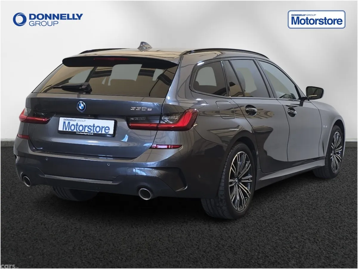 BMW 3-Series Estate, Petrol Hybrid, 2022, Grey