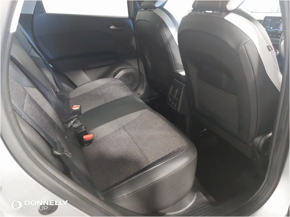 Renault Captur Hatchback, Petrol, 2024, Grey