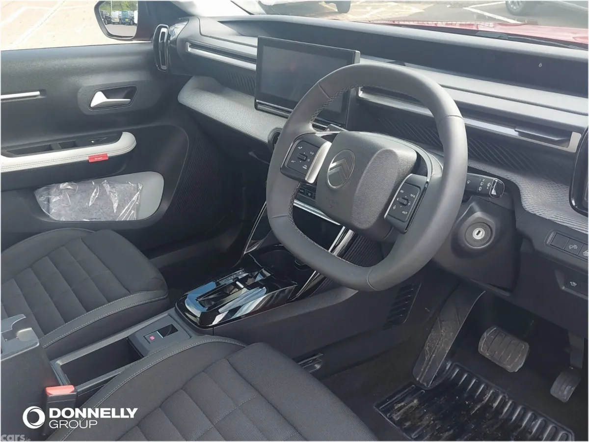 Citroen C3 Aircross Hatchback, Petrol, 2025, Red