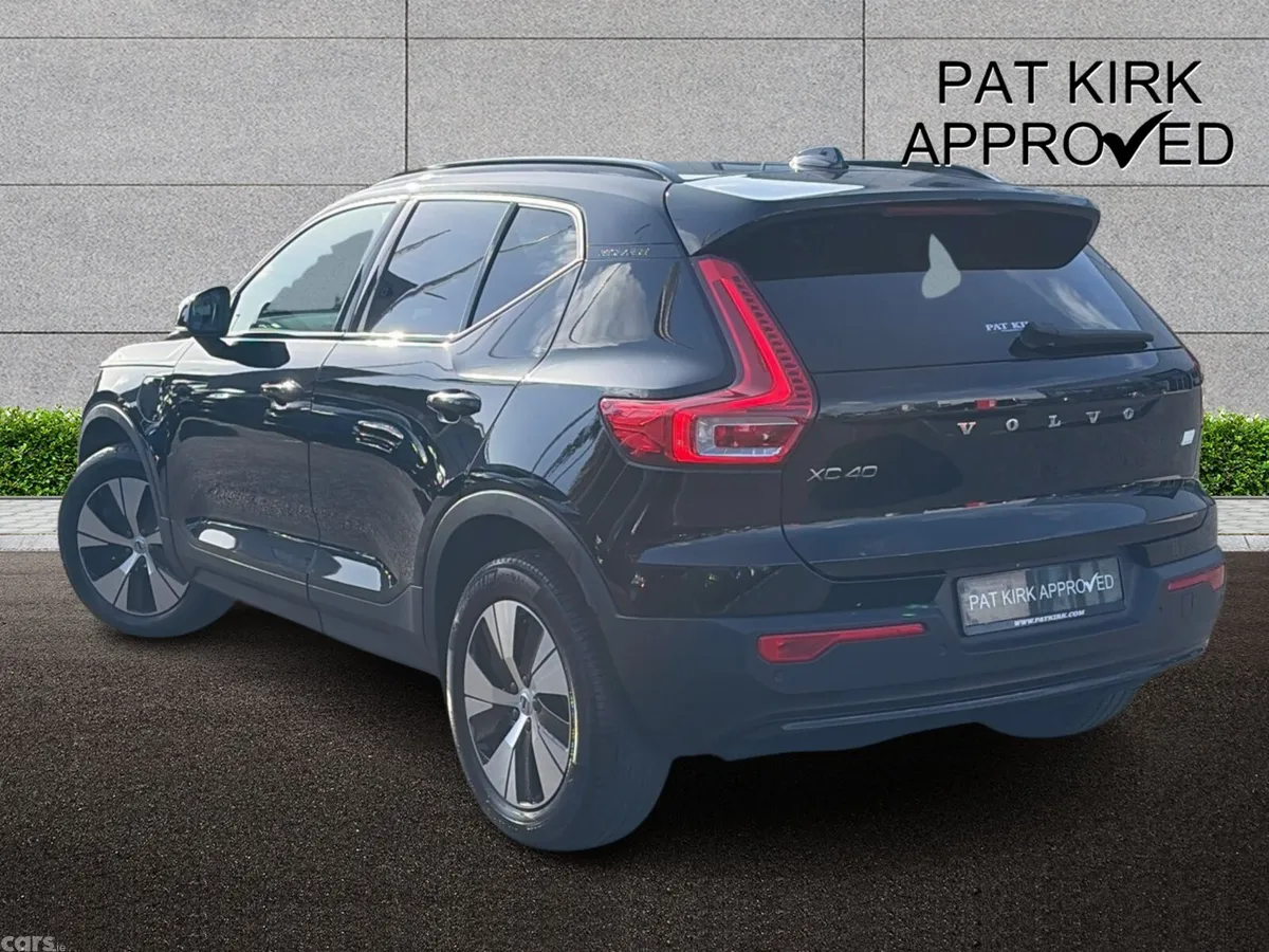 Volvo XC40 SUV, Petrol Hybrid, 2023, Black