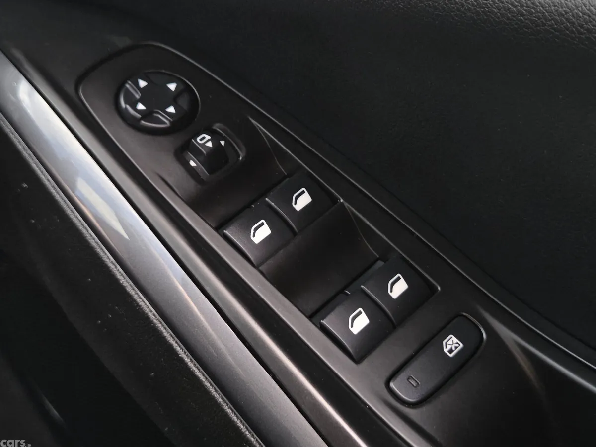 Opel Grandland X SUV, Petrol, 2020, White