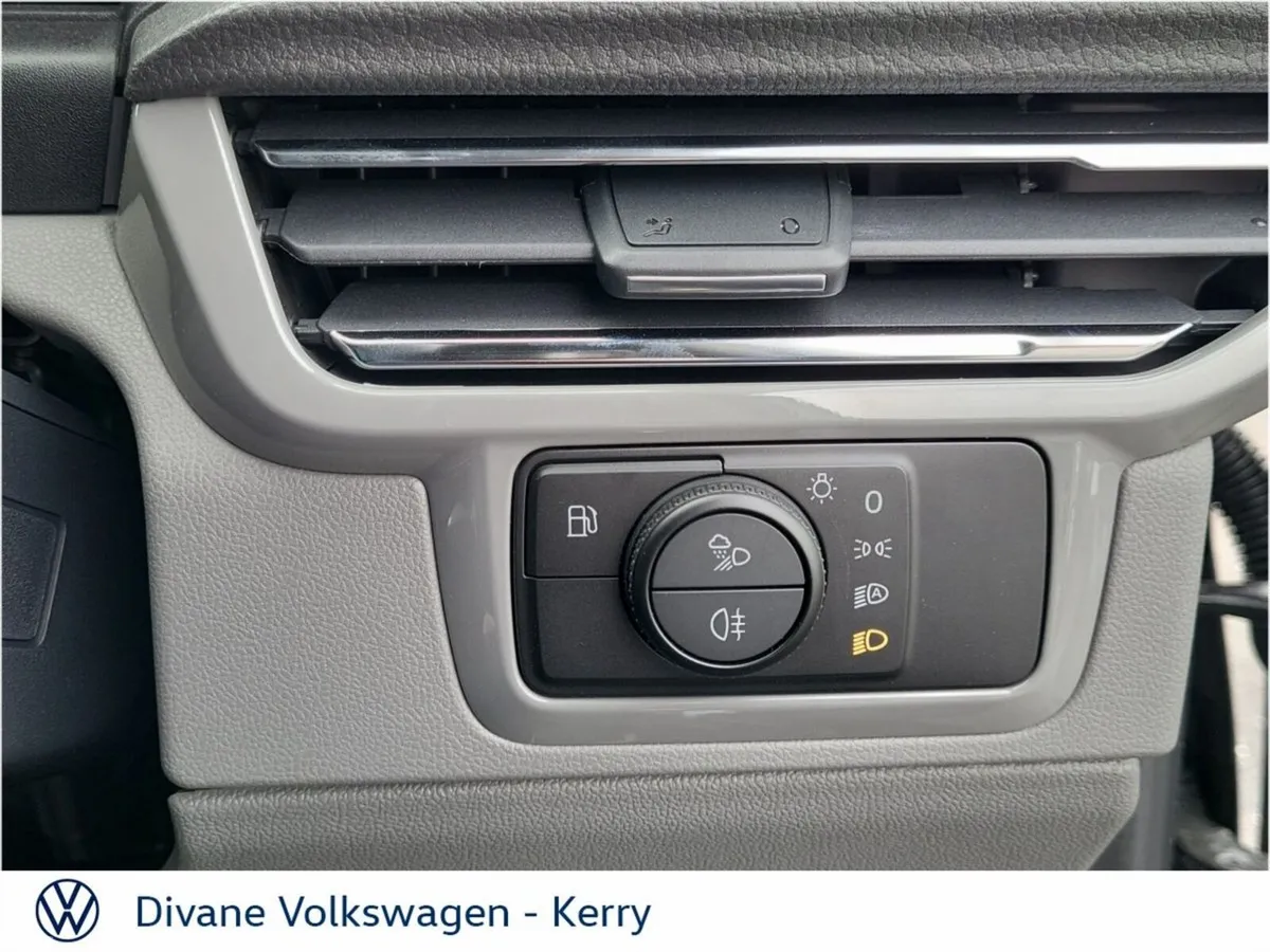 Volkswagen Caravelle MPV, Petrol Plug-in Hybrid, 2027, Grey